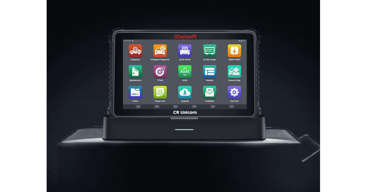 Tablette de diagnostic multimarque iCarsoft CR Unicorn sur sa station d'accueil