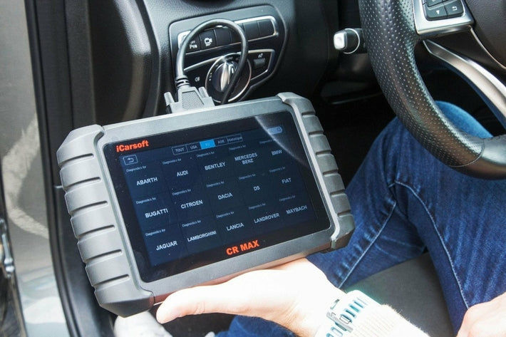 Diagnostic de turbo sur une Mercedes avec la tablette iCarsoft CR Max
