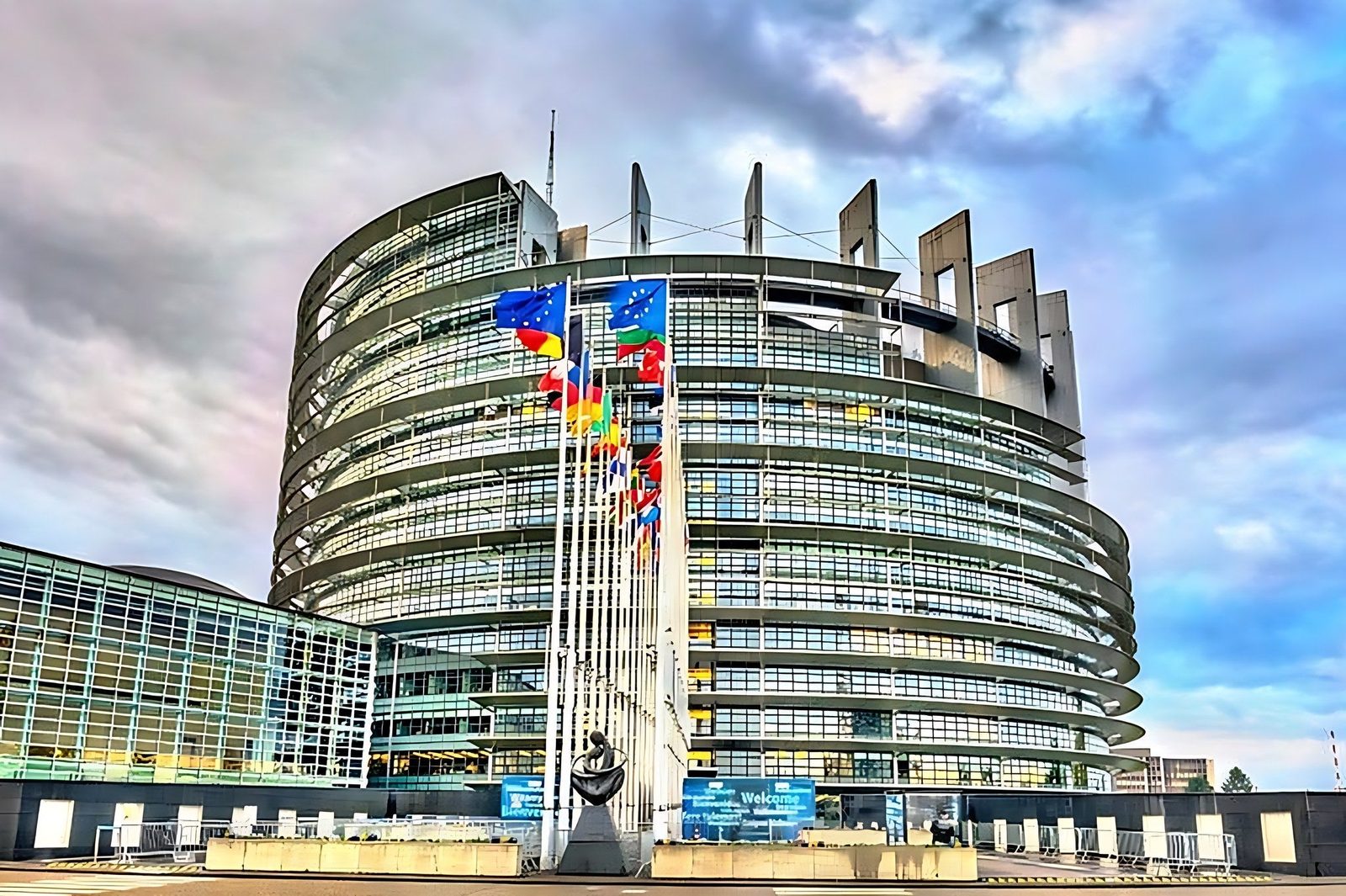 Parlement europeen a Strasbourg pour l homologation et le certificat de conformite de voiture