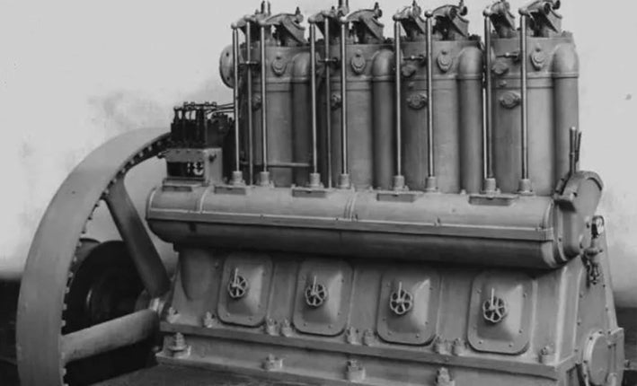 Photographie du tout premier turbocompresseur de moteur invente par Alfred Buchi