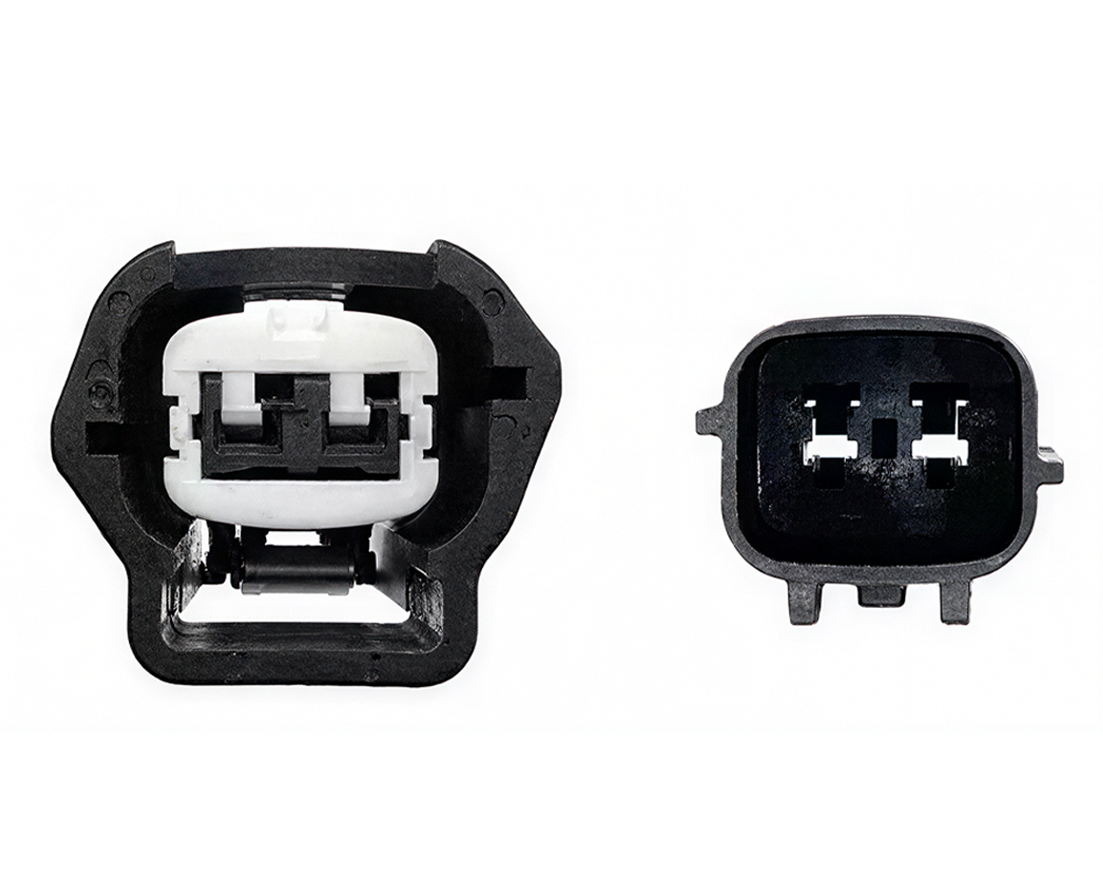 Vue de face d un connecteur et adaptateur de diagnostic a 2 broches pour vehicule Nissan