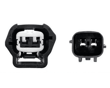 Vue de face d un connecteur adaptateur Nissan à deux broches pour diagnostic