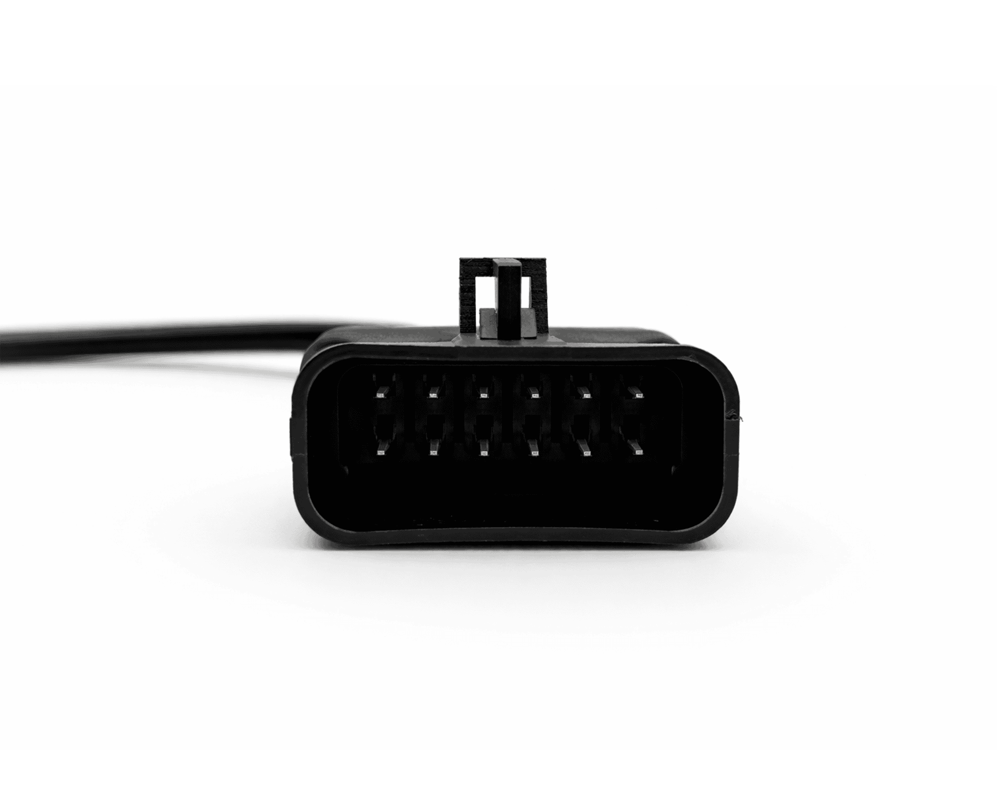 Vue de face du connecteur femelle 10 broches de l adaptateur Opel vers OBD2