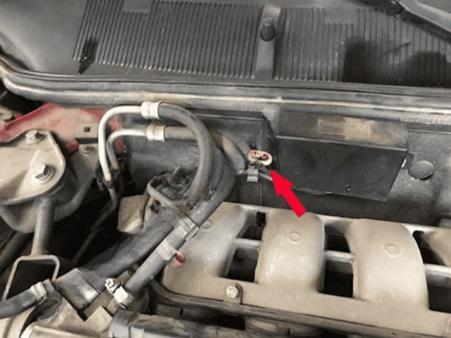 Collecteur d admission et capteur d une Alfa Romeo 146 pour diagnostic auto