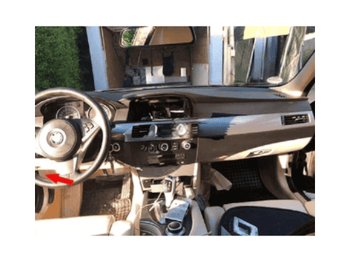Tableau de bord de BMW M5 E60 pour diagnostic avec l outil iCarsoft France