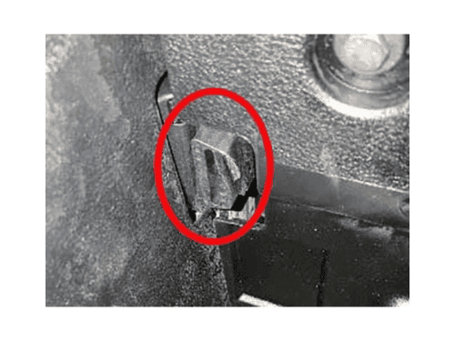 Emplacement de la prise de diagnostic OBD2 sur une BMW Série 4