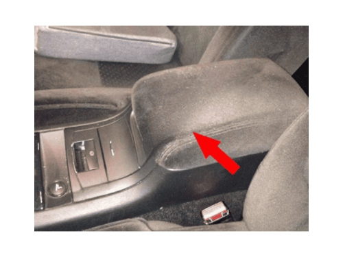 Vide-poche central et accoudoir d une Citroen C6 pour reparation et diagnostic