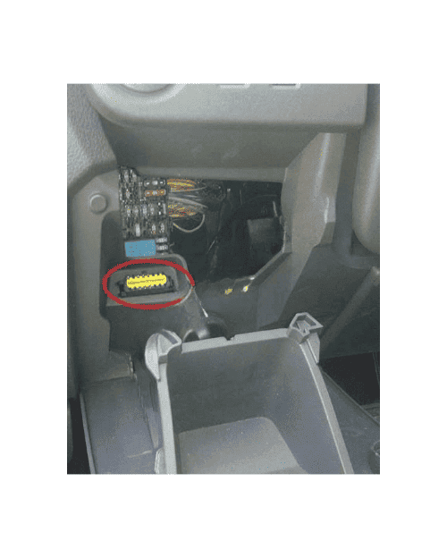 Photo montrant l emplacement de la prise OBD2 entouree en rouge sur une Dacia Lodgy