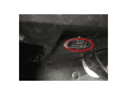 Localisation de la prise de diagnostic OBD2 sur une Chevrolet Caprice 6