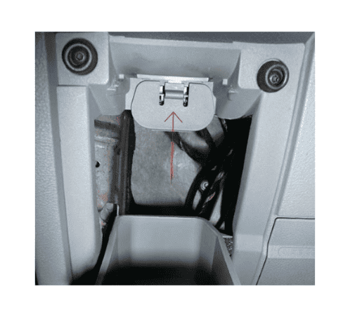 Localisation de la prise de diagnostic OBD2 sous le tableau de bord d une Ford Mondeo