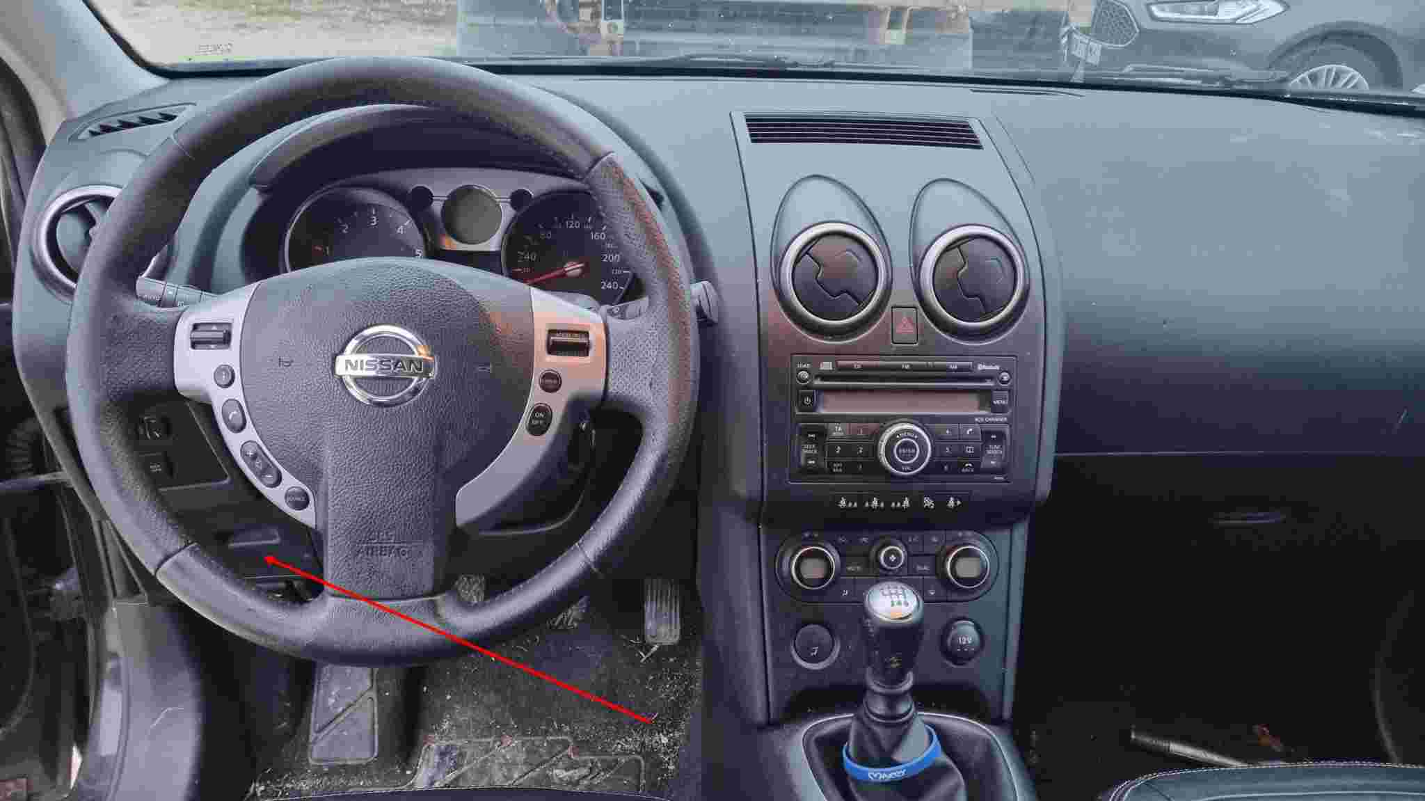 Habitacle et volant d un Nissan Qashqai de 2009 pour diagnostic automobile
