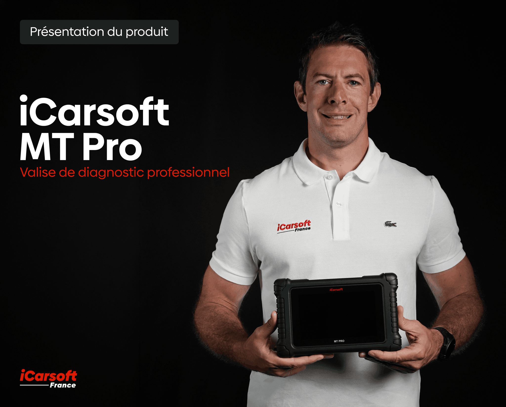 Homme presentant la valise de diagnostic professionnel iCarsoft MT Pro pour motos