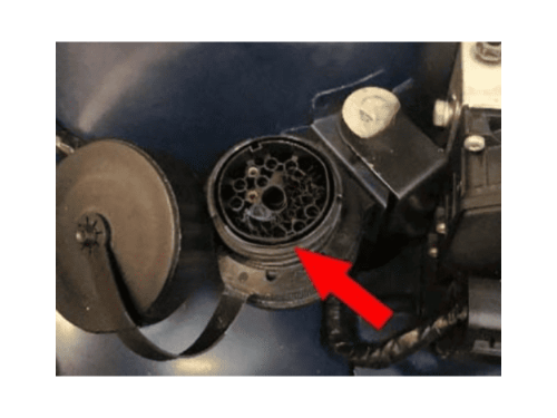 Prise de diagnostic 20 broches sous le capot d une BMW Serie 5 E39 phase 1