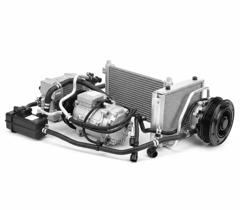 Ensemble de pieces pour la climatisation automobile avec compresseur et radiateurs