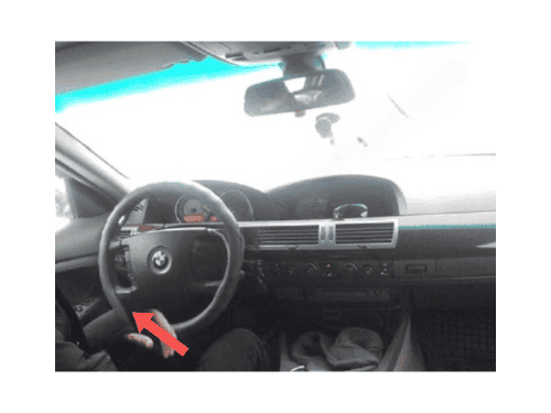 Tableau de bord et volant de BMW Serie 7 E65 pour diagnostic auto iCarsoft