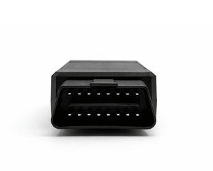 Vue de face de la prise OBD noire du module VAG Drive Box iCarsoft