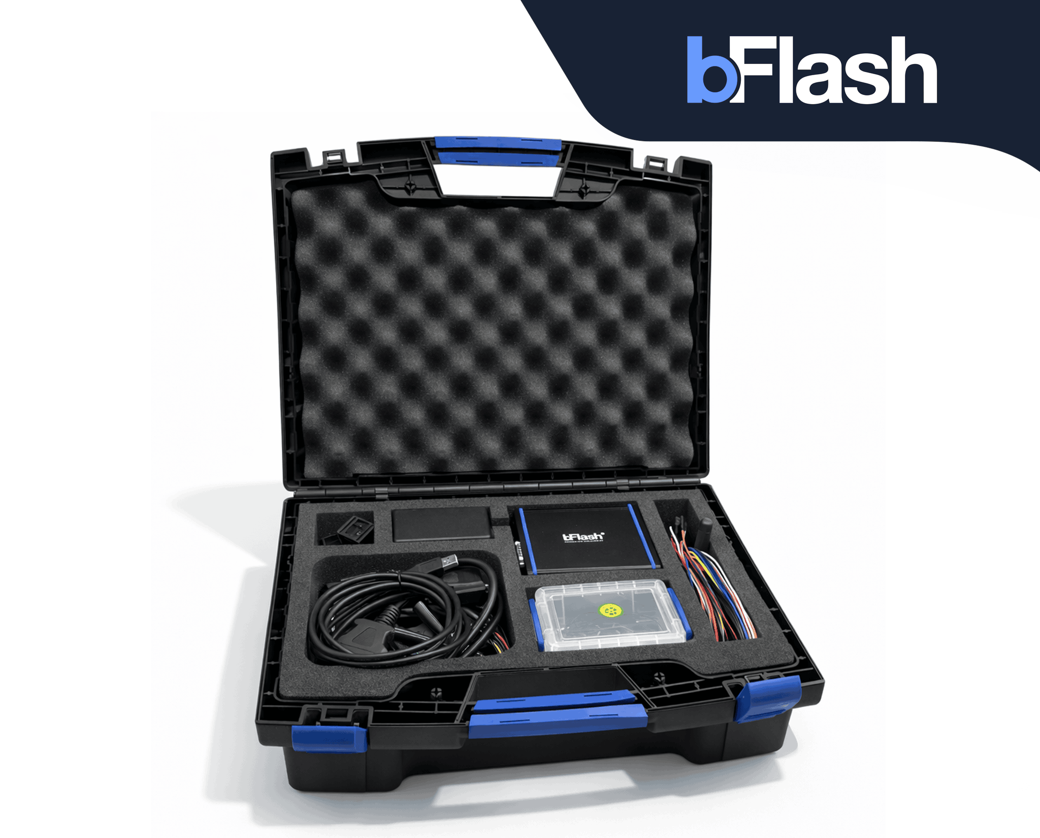 Mallette de diagnostic et programmation bFlash ouverte contenant le boitier et ses cables