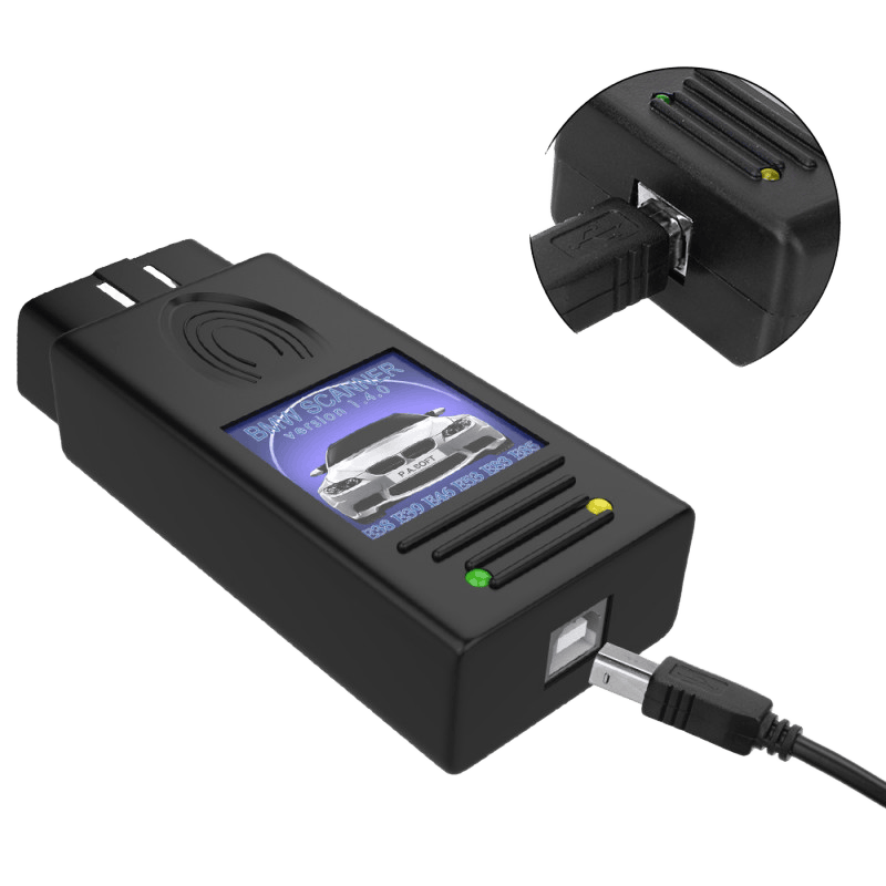 Boîtier de diagnostic BMW Scanner version 1.4.0 connecté à son câble USB