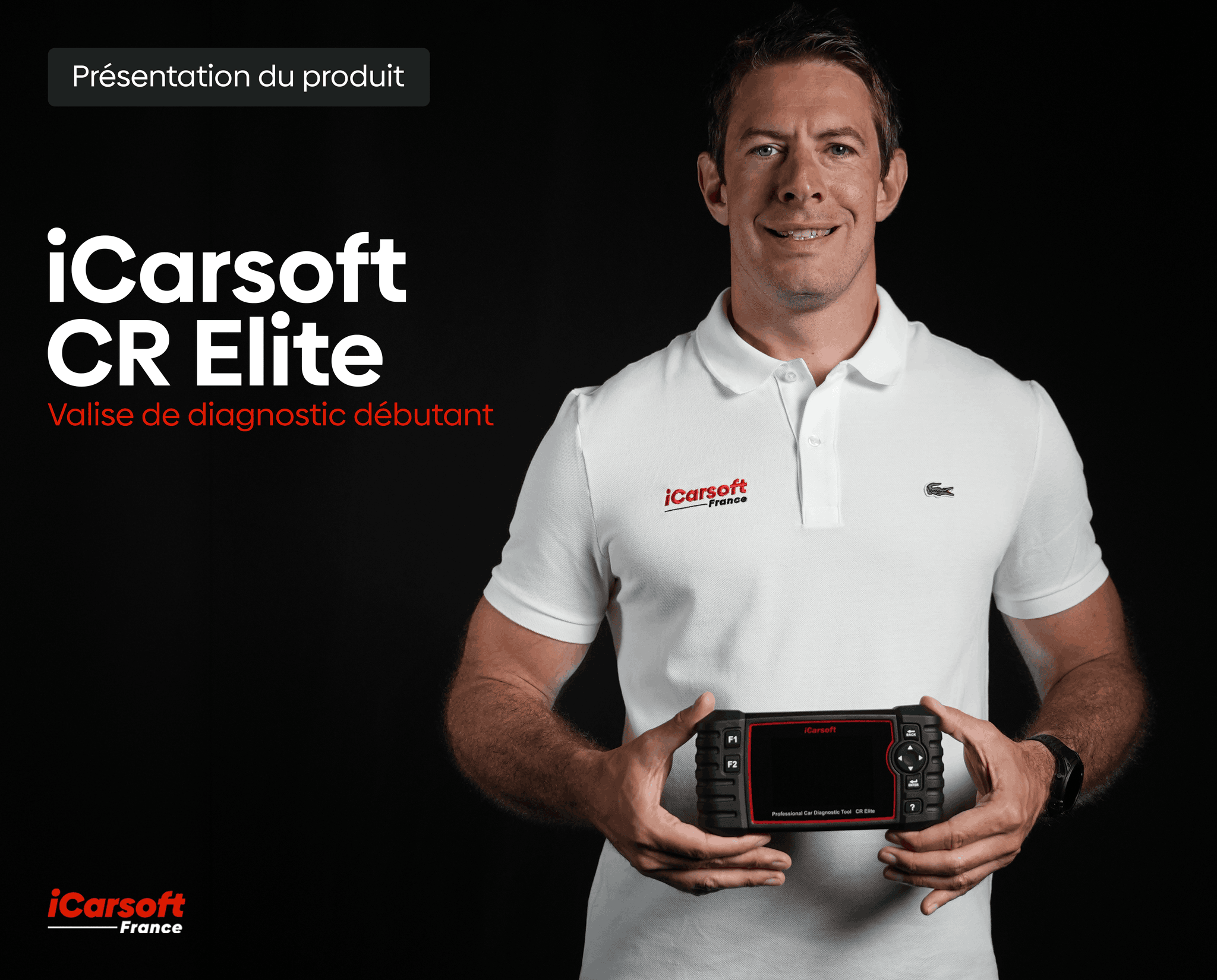 Homme en polo blanc présentant la valise de diagnostic auto iCarsoft CR Elite pour débutant