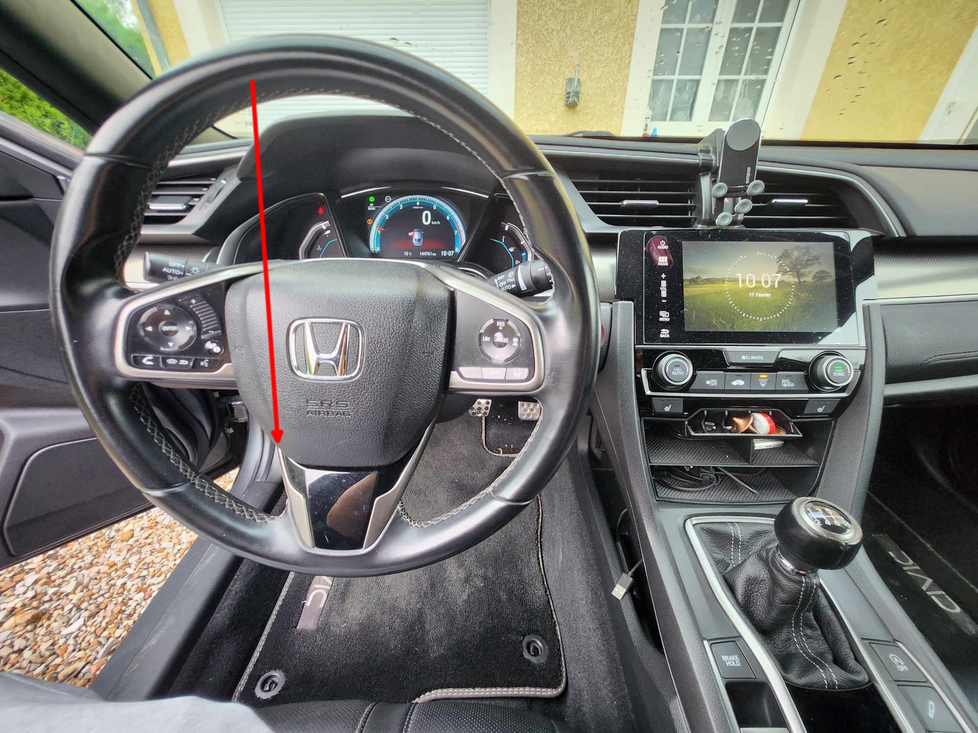 Interieur d une Honda Civic de Remi H montrant le volant et le tableau de bord